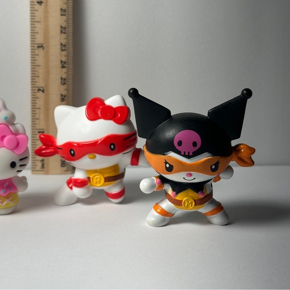 TMNT X Hello Kitty Collab Figures - Picture 4 of 4